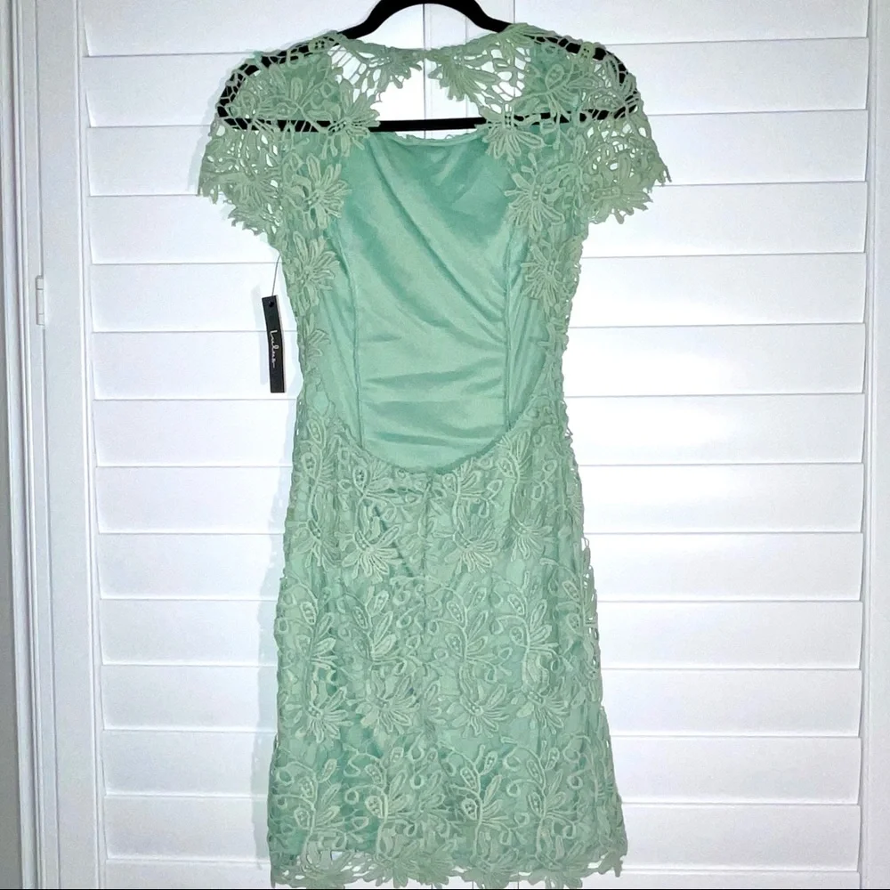 Lulu’s women’s Romance Language backless lace mint green mini dress - small NWT - Picture 11 of 12